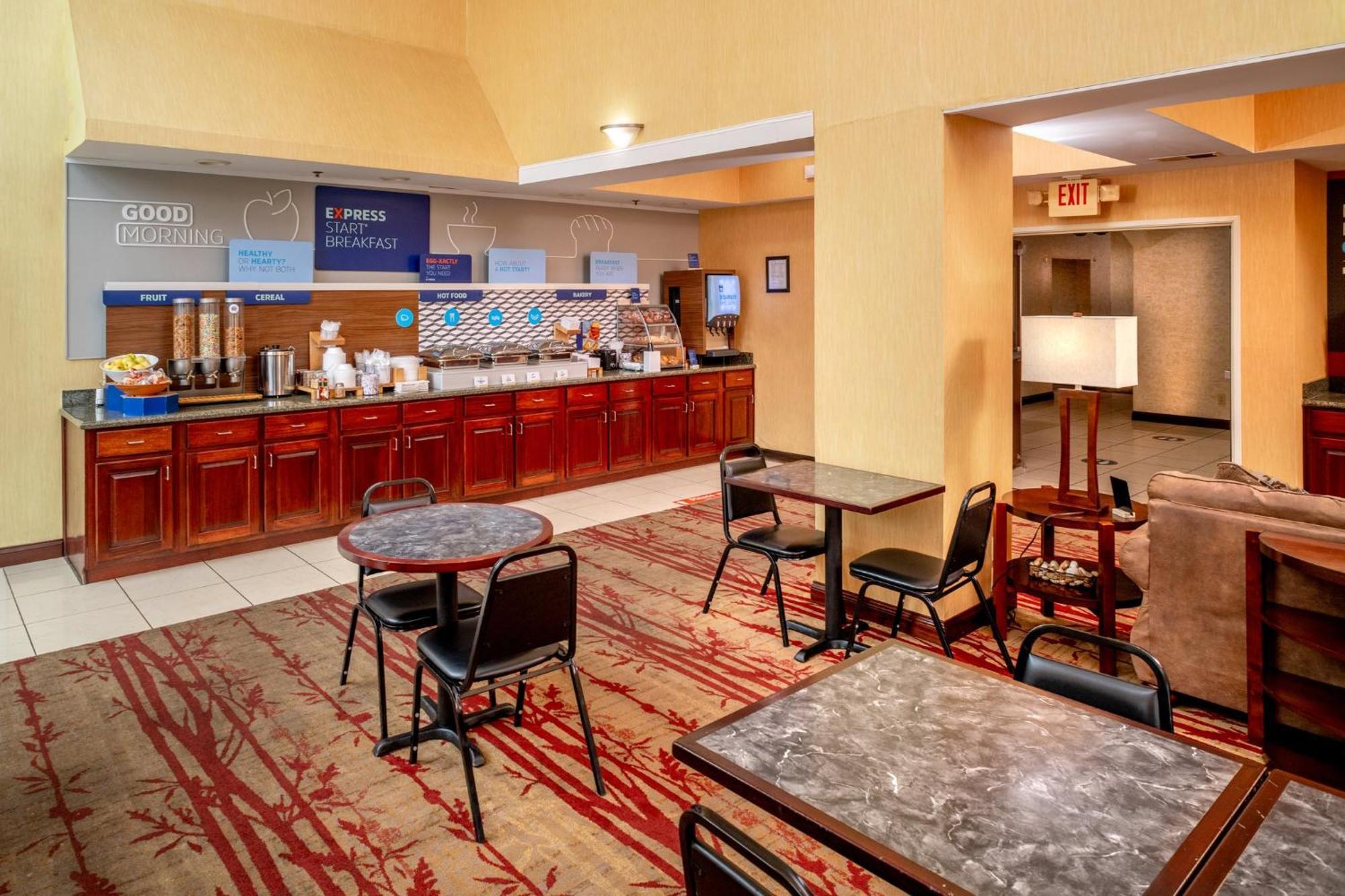 Holiday Inn Express And Suites Hazard By Ihg Экстерьер фото