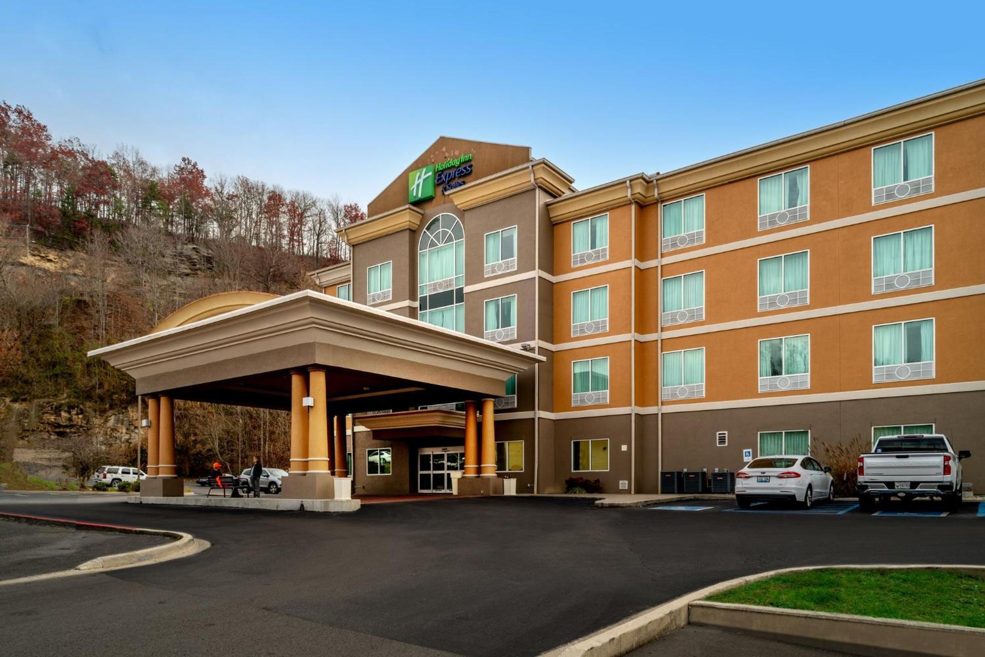Holiday Inn Express And Suites Hazard By Ihg Экстерьер фото